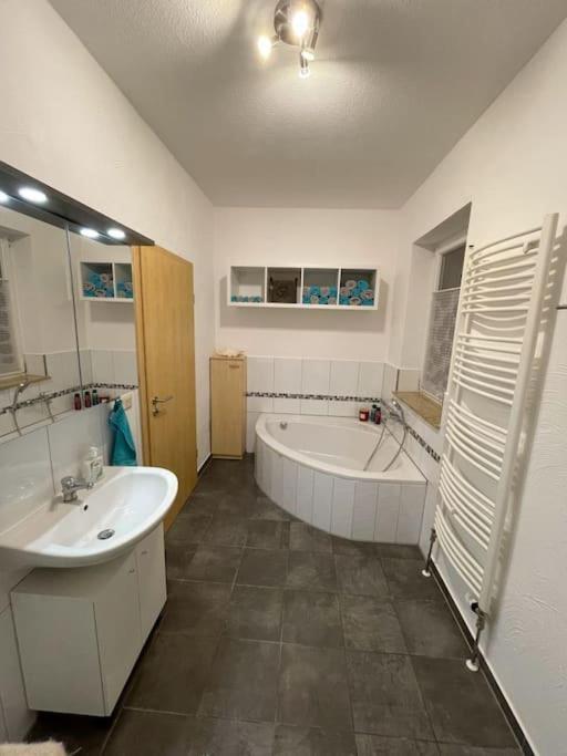 Eicstay - Ferienhaus Fuer Monteure Und Familie Leinefelde-Worbis Buitenkant foto